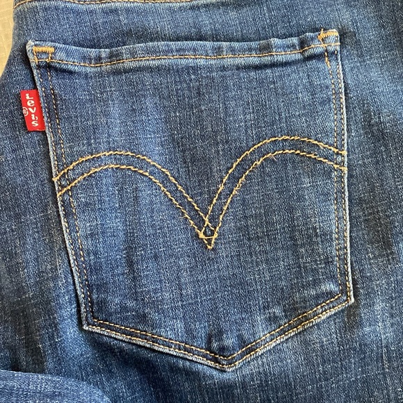 Levis Classic Bootcut Denim Jean - Picture 6 of 11